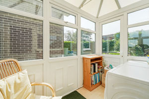 Burlington Grove Dore